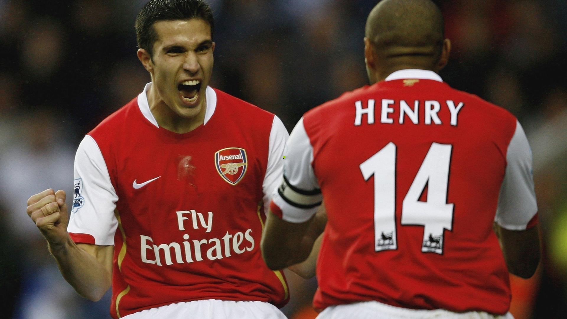 米兰双雄竞逐卡普里莱，卡利亚里门将点燃转会风云